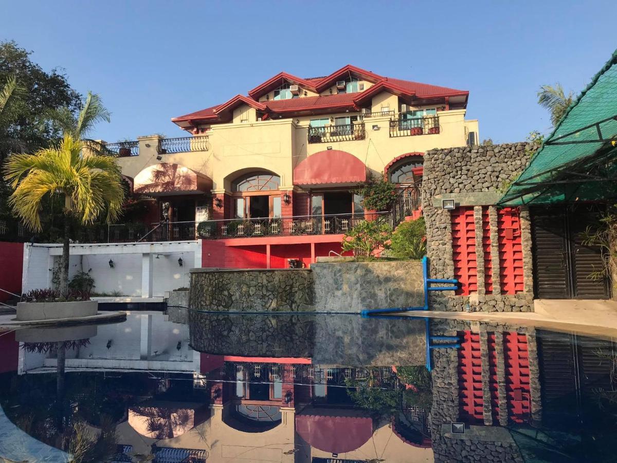 Ang Tahanan Ni Aling Meding Hotel And Restaurant San Pablo Exterior foto
